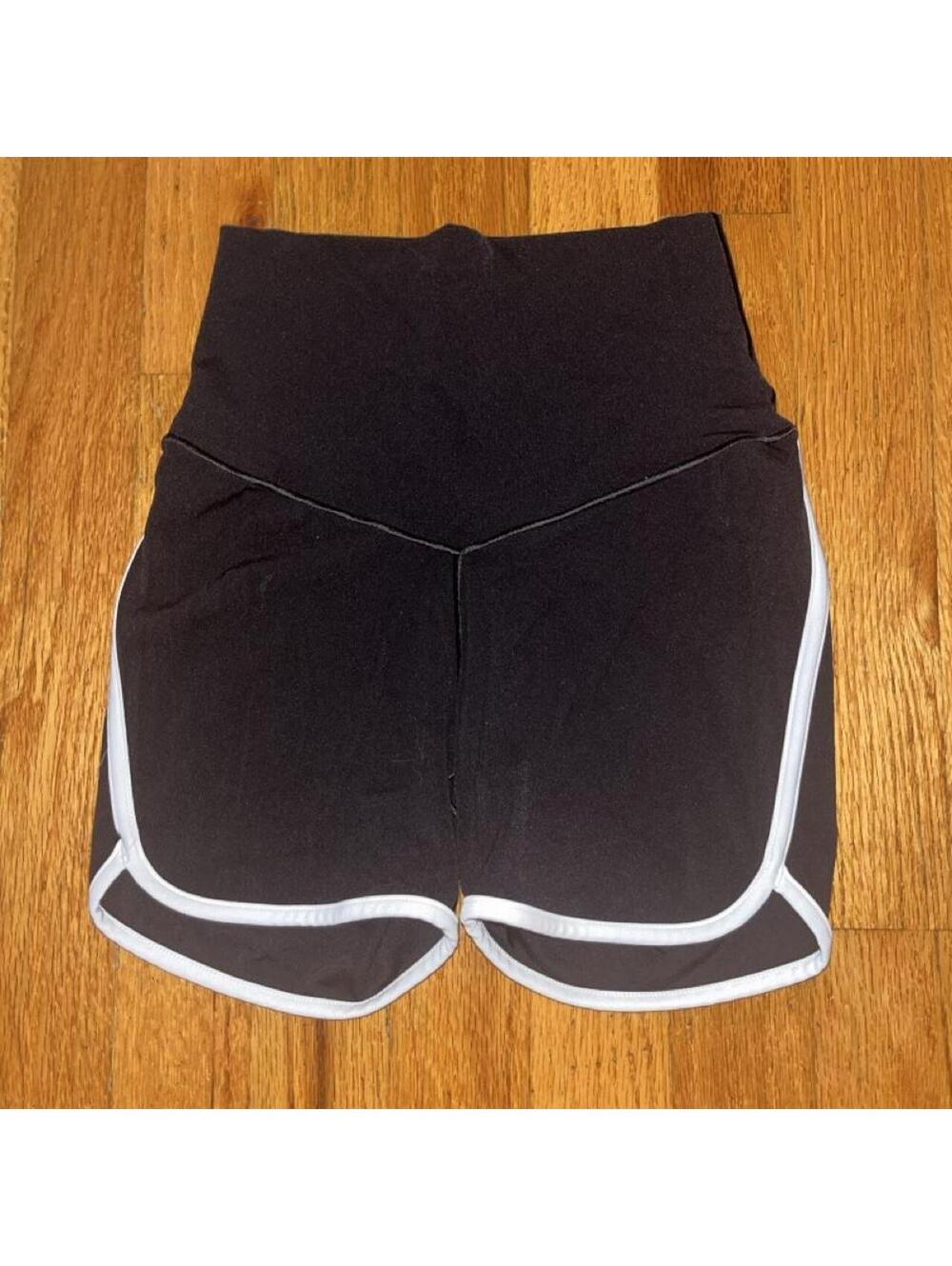 Aerie Women's Black and Brown Shorts